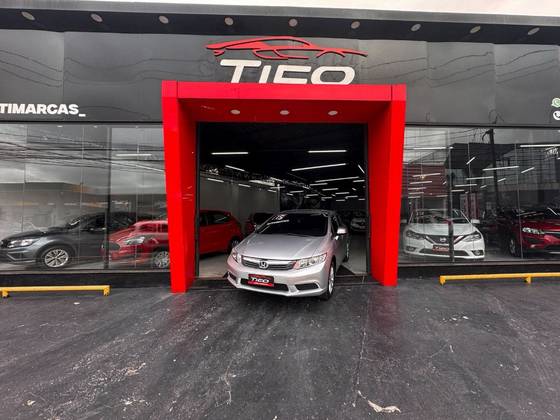 HONDA CIVIC 1.8 LXS 16V FLEX 4P AUTOMÁTICO HONDA CIVIC 1.8 LXS 16V FLEX 4P AUTOMÁTICO